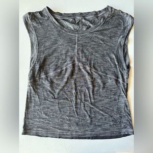 Lululemon top